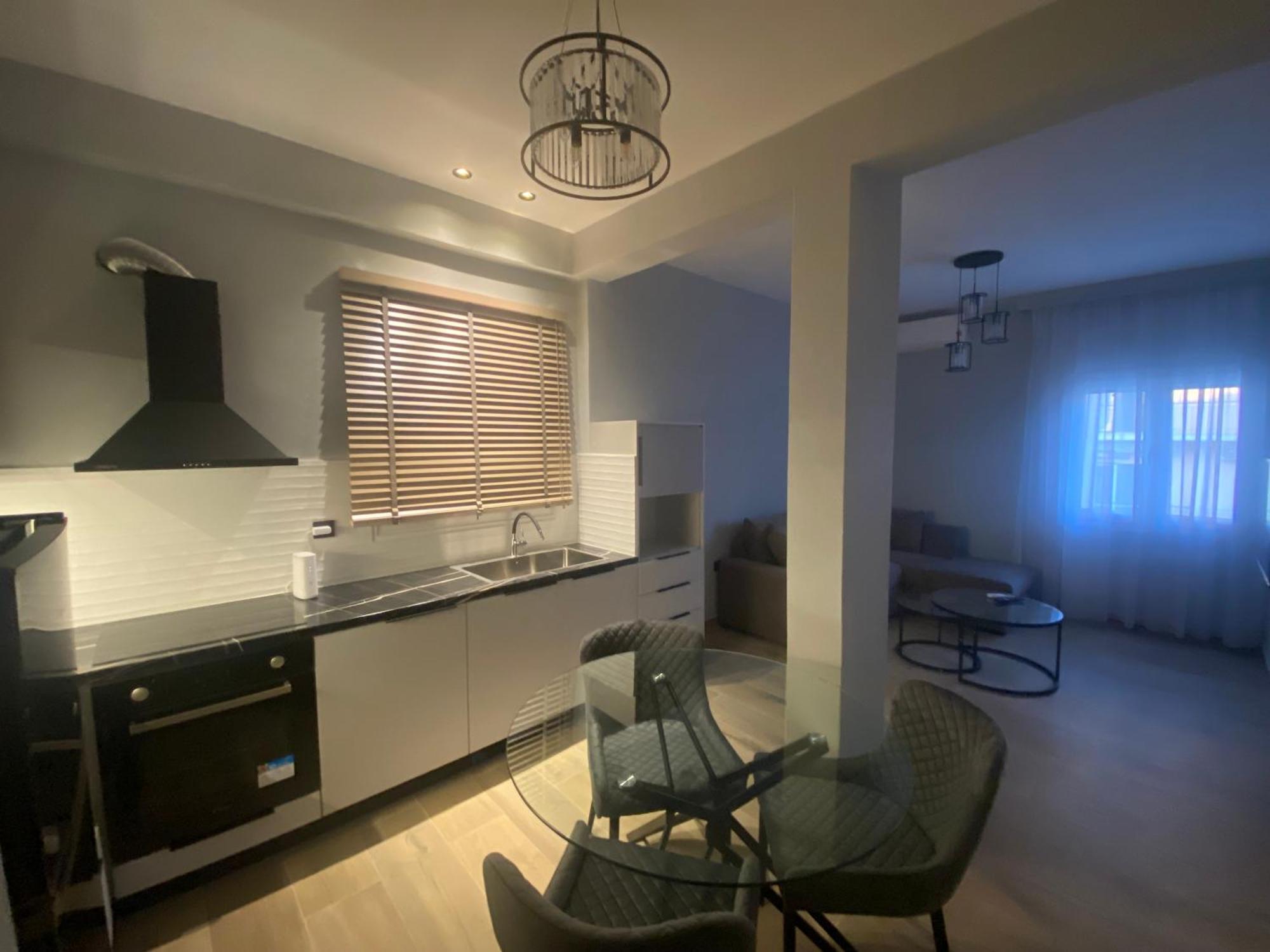 Kostas Lux *